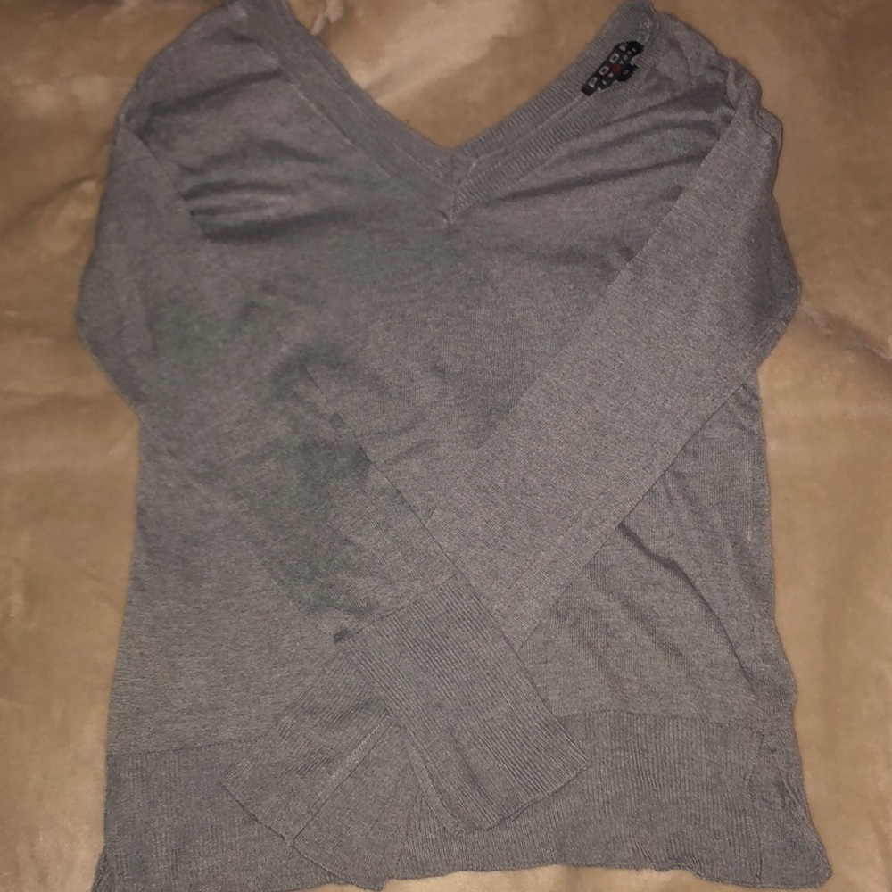 Long Sleeve V-Neck